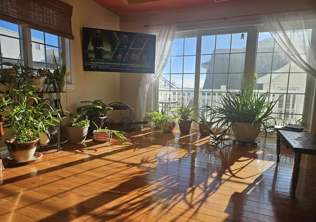 2nd image of 7 F St #3, Hampton, NH 03842 | MLS# 5093441