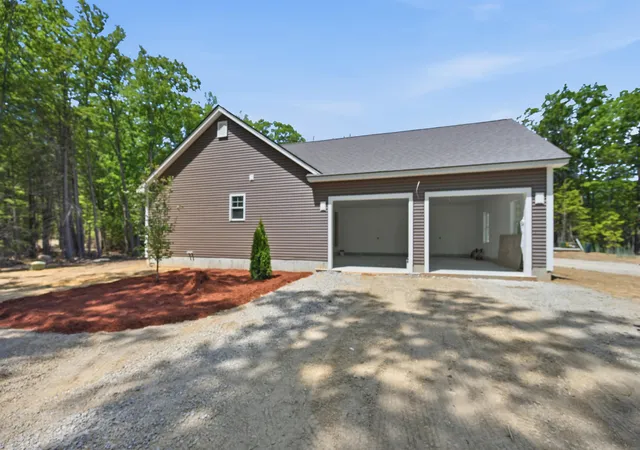 Homes for sale in Raymond, NH | 19 Bald Hill Rd, Raymond, NH 03077 | MLS# 5093442