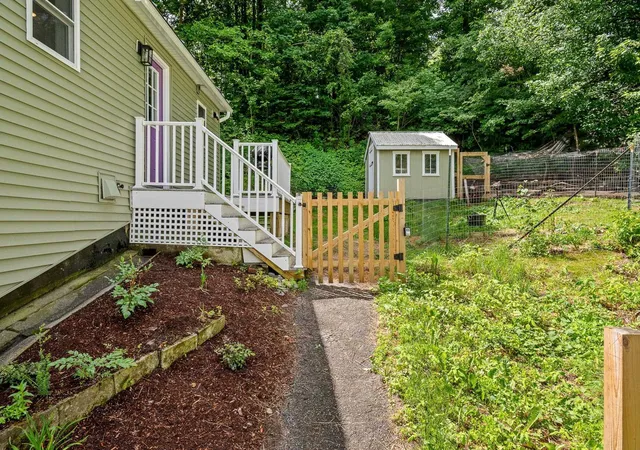 2nd image of 100 Parsons Ln, Northfield, VT 05663 | MLS# 5093450