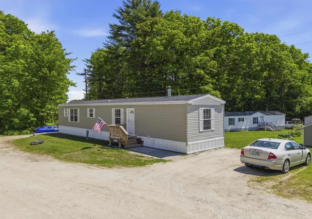Homes for sale in Pittsfield, NH | 11 Daisy Dr, Pittsfield, NH 03263 | MLS# 5093459
