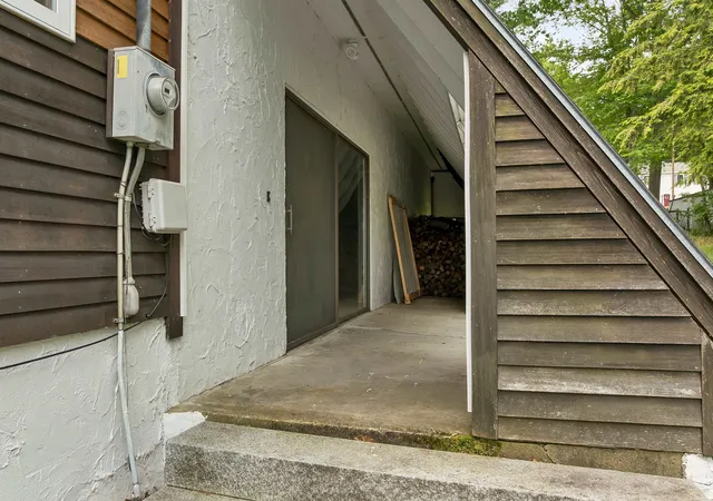 5th image of 40 Paugus St, Laconia, NH 03246 | MLS# 5093505