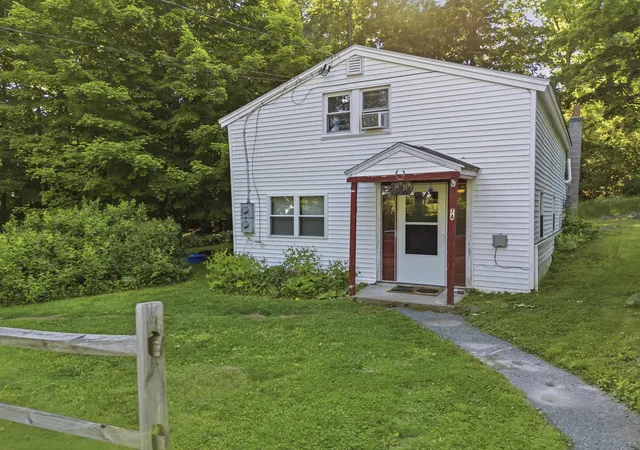 Homes for sale in Nottingham, NH | 7 Berry Road Road, Nottingham, NH 03290 | MLS# 5093512
