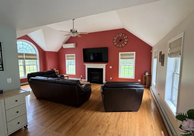 Homes for sale in Barrington, NH | 173 Oak Hill Rd, Barrington, NH 03825 | MLS# 5093522