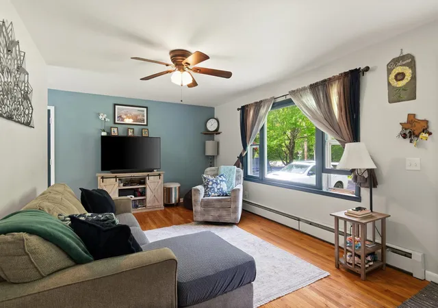 2nd image of 1819 Huntington Rd, Richmond, VT 05477 | MLS# 5093528
