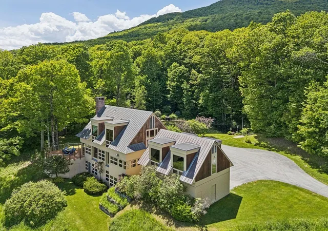 Homes for sale in East Dorset, VT | 655 Squirrel Hollow Rd, East Dorset, VT 05253 | MLS# 5093536