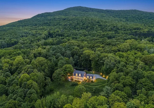 Homes for sale in East Dorset, VT | 655 Squirrel Hollow Rd, East Dorset, VT 05253 | MLS# 5093536