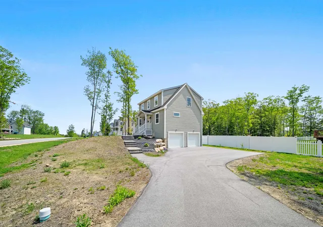 3rd image of 30 Ida Cir, Rochester, NH 03868 | MLS# 5093540