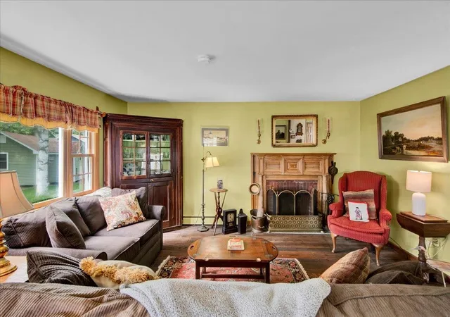 3rd image of 174 Pelot'S Point Rd, North Hero, VT 05474 | MLS# 5093556