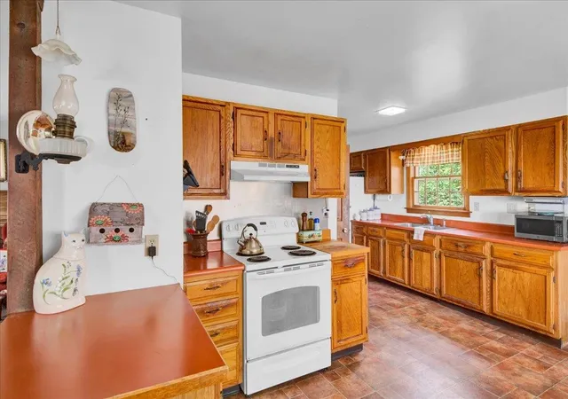 5th image of 174 Pelot'S Point Rd, North Hero, VT 05474 | MLS# 5093556