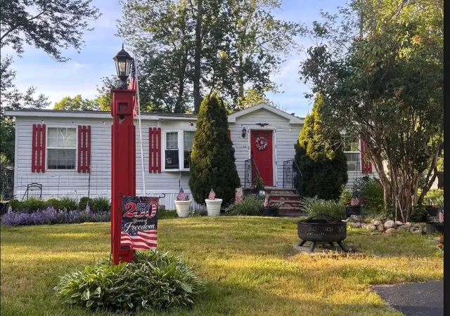 Homes for sale in Barrington, NH | 446 Emerald Dr, Barrington, NH 03825 | MLS# 5093567