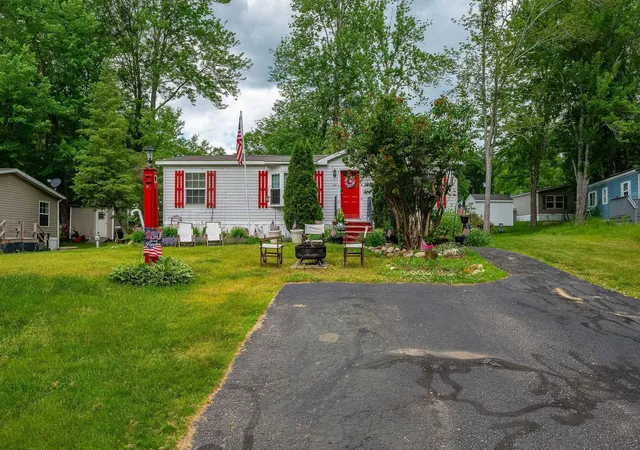 Homes for sale in Barrington, NH | 446 Emerald Dr, Barrington, NH 03825 | MLS# 5093567