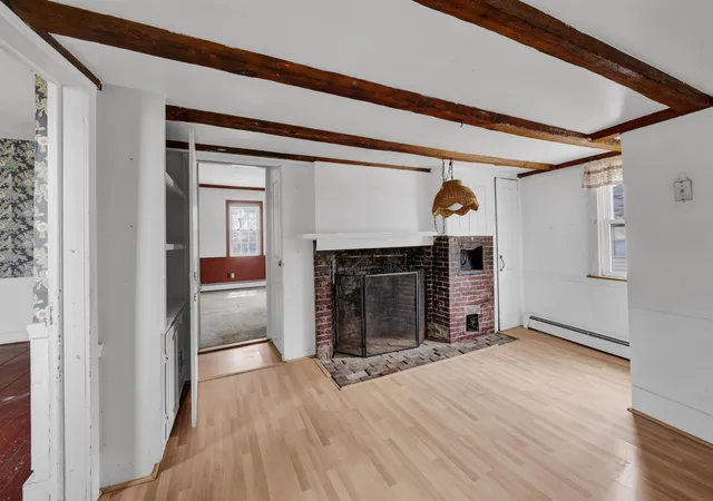 3rd image of 357 Maplewood Ave, Portsmouth, NH 03801 | MLS# 5093622