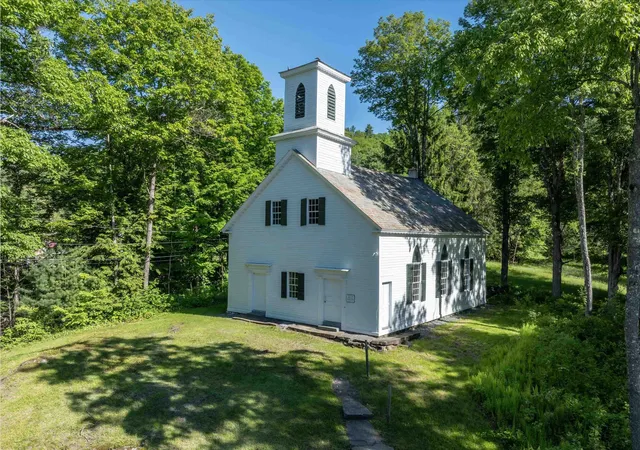 Homes for sale in Guilford, VT | 2435 Stage Rd, Guilford, VT 05301 | MLS# 5093647