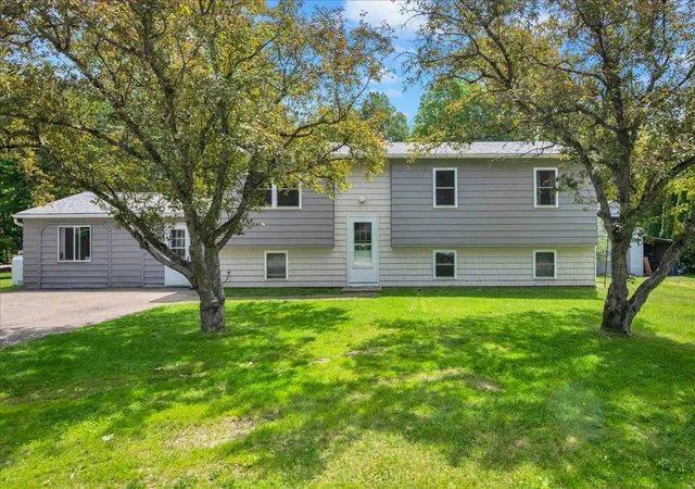 2nd image of 31 Eagle Park Rd, Colchester, VT 05446 | MLS# 5093662