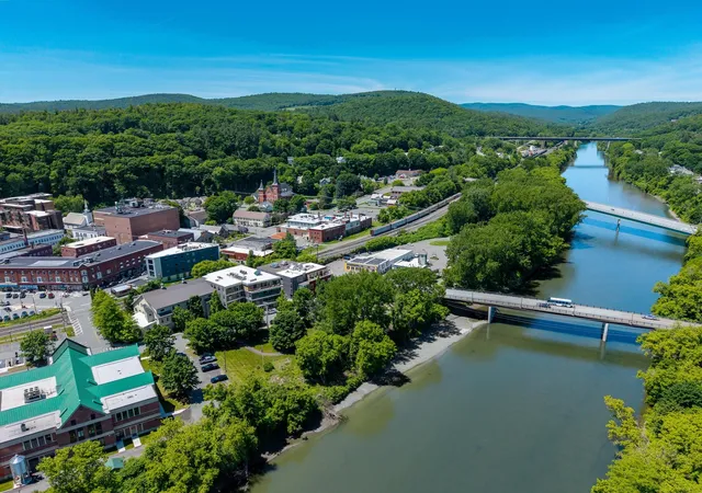 Homes for sale in Hartford, VT | 35 Railroad Row Rd #C3-1, Hartford, VT 05001 | MLS# 5093665
