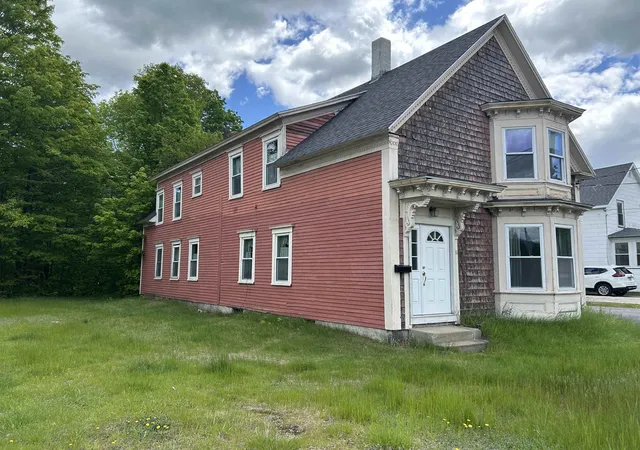 Homes for sale in Gorham, NH | 31 Glen Rd, Gorham, NH 03581 | MLS# 5093676