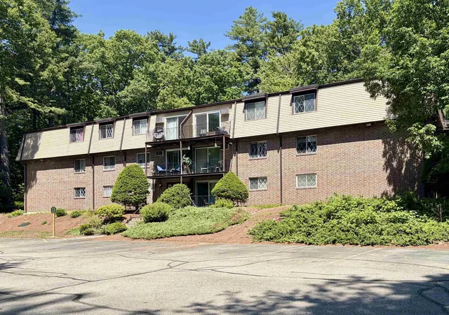 Homes for sale in Derry, NH | 13 Silvestri Cir #19, Derry, NH 03038 | MLS# 5093679