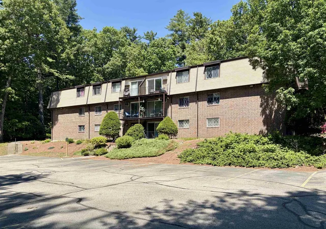 Homes for sale in Derry, NH | 13 Silvestri Cir #19, Derry, NH 03038 | MLS# 5093679