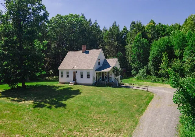 Photo 1 of Single family home for sale at 152 Old Chesterfield Rd, Winchester, NH 03470 | MLS# 5093714 | Listing updated on 2026-06-19