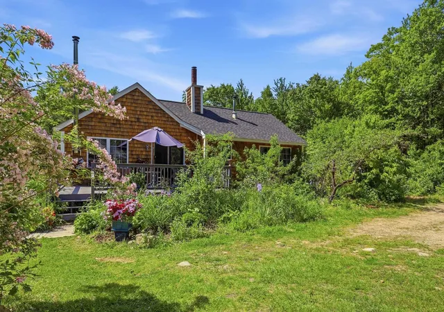 Homes for sale in Pittsfield, NH | 94 Prescott Rd, Pittsfield, NH 03263 | MLS# 5093729