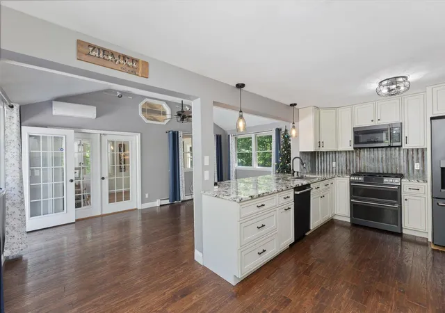 Photo 4 of Single family home for sale at 407 Middle Winchendon Rd, Rindge, NH 03461 | MLS# 5093781 | Listing updated on 2026-09-18