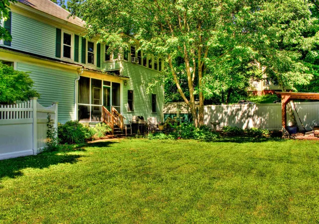 Photo 2 of Single family home for sale at 12 S Lincoln St, Keene, NH 03431 | MLS# 5093790 | Listing updated on 2026-06-18