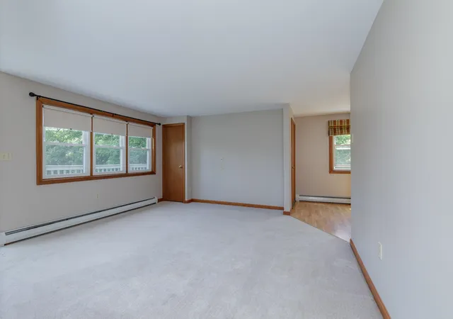 4th image of 90 Dawson Ave, Manchester, NH 03104 | MLS# 5093813