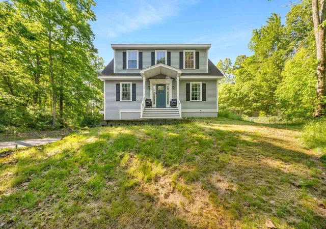 Homes for sale in Lee, NH | 130 Concord Rd, Lee, NH 03861 | MLS# 5093823