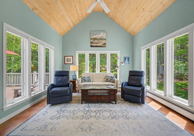 Homes for sale in New London, NH | 21 Conifer Ln, New London, NH 03257 | MLS# 5093825