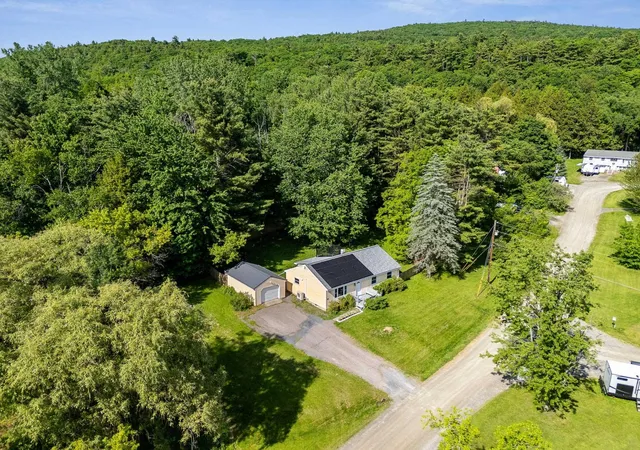 3rd image of 85 Rocky Ridge Cir, St. George, VT 05495 | MLS# 5093829
