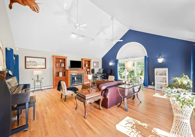 Photo 1 of Single family home for sale at 31 Merrill Rd, Goffstown, NH 03045 | MLS# 5093846 | Listing updated on 2026-07-15