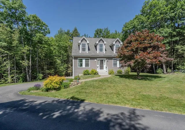 Homes for sale in Nottingham, NH | 2 Gerrior Dr, Nottingham, NH 03290 | MLS# 5093854
