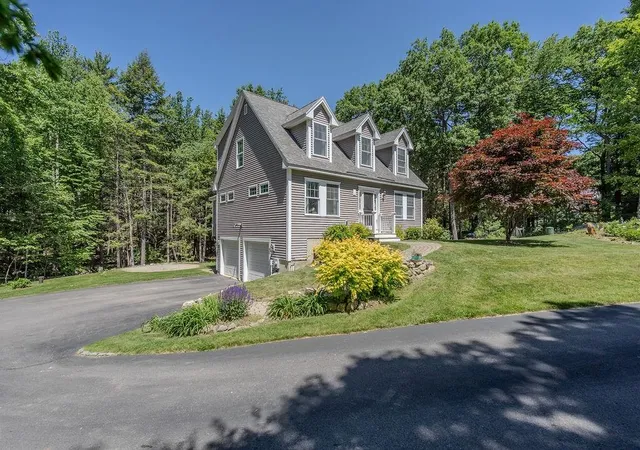 Homes for sale in Nottingham, NH | 2 Gerrior Dr, Nottingham, NH 03290 | MLS# 5093854