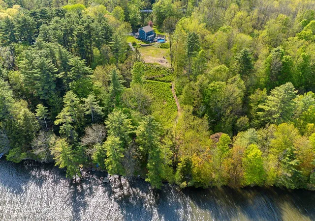 5th image of 49 Edgewater Ter, Milton, VT 05468 | MLS# 5093856