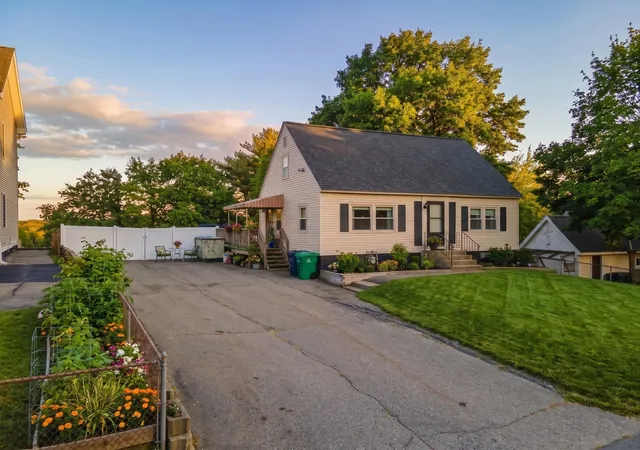 1st image of 93 1/2 Chandler St, Nashua, NH 03064 | MLS# 5093859