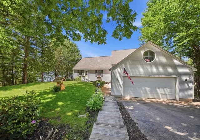 Homes for sale in Gilmanton, NH | 95 Lakeshore Dr, Gilmanton, NH 03237 | MLS# 5093893