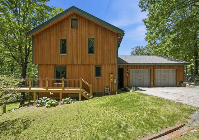 1st image of 850 Concord Stage Rd, Weare, NH 03281 | MLS# 5093910