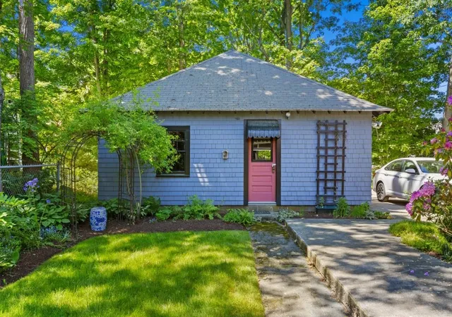 5th image of 52 Whipple Rd, Kittery, ME 03904 | MLS# 5093964