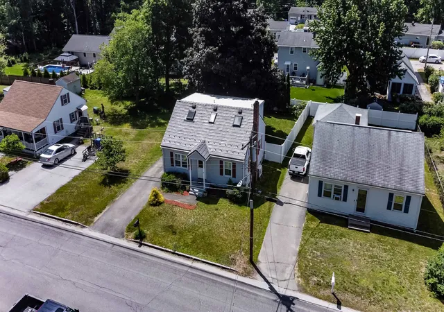 2nd image of 61 President Rd, Manchester, NH 03103 | MLS# 5093967