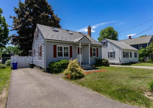 Photo 3 of Sale Pending at 61 President Rd, Manchester, NH 03103 | MLS# 5093967 | Listing updated on 2026-06-16