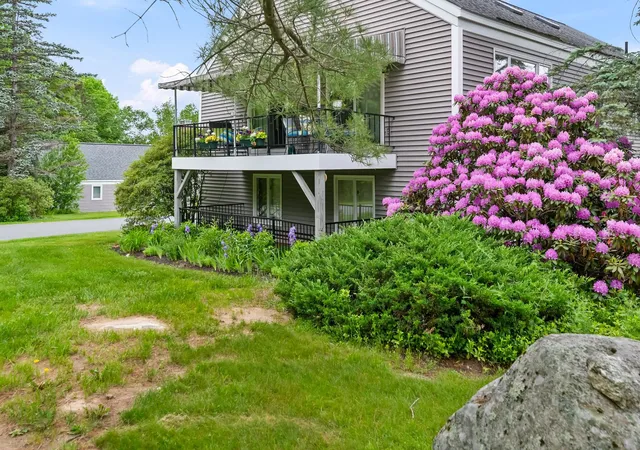 Homes for sale in New London, NH | 128 Hilltop Pl #128, New London, NH 03257 | MLS# 5093970