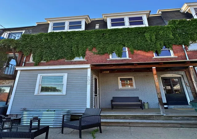 Homes for sale in Manchester, NH | 132 West Merrimack St #1, Manchester, NH 03101 | MLS# 5093980