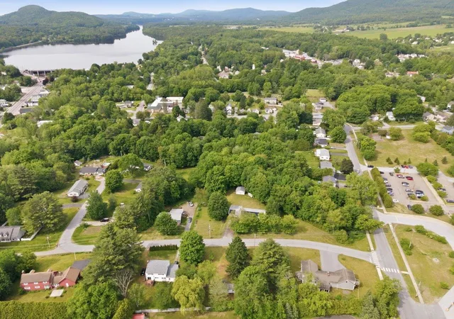 2nd image of 10 Baker Ln, Milton, VT 05468 | MLS# 5093984