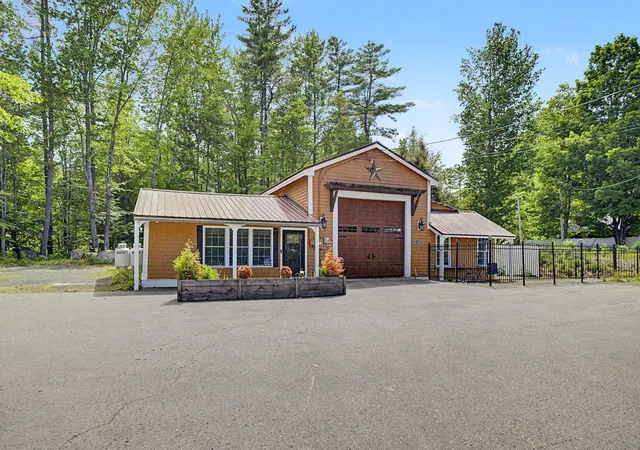2nd image of 1287 Bearcamp Hwy, Tamworth, NH 03883 | MLS# 5094000