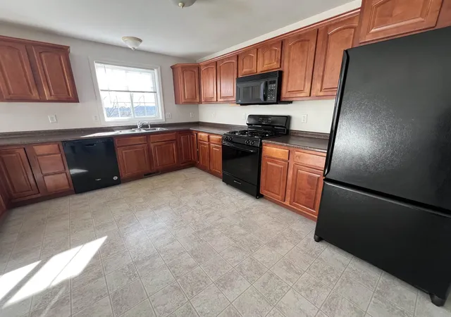 1st image of 7 Charity Ct #B, Hudson, NH 03051 | MLS# 5094018