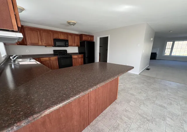 2nd image of 7 Charity Ct #B, Hudson, NH 03051 | MLS# 5094018