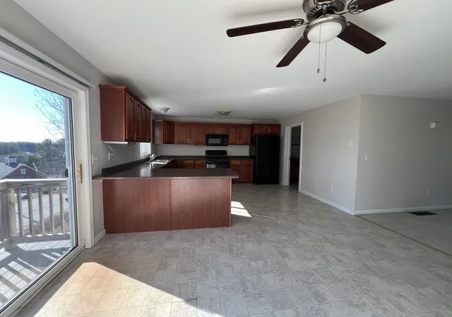 3rd image of 7 Charity Ct #B, Hudson, NH 03051 | MLS# 5094018