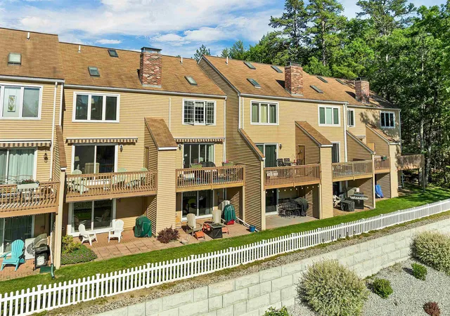 3rd image of 50 Patch Pond Rd #14, Ossipee, NH 03814 | MLS# 5094038