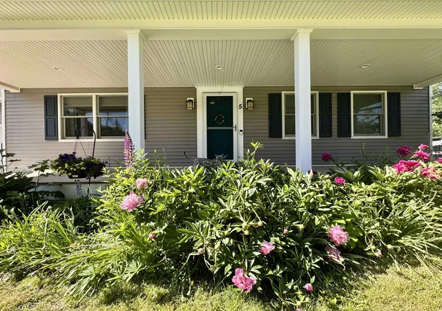 4th image of 5 Tuttle Meadow Dr, Rutland, VT 05701 | MLS# 5094045