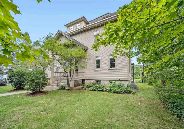 Photo 1 of Condo for sale at 4125 Main St #6, Waitsfield, VT 05673 | MLS# 5094053 | Listing updated on 2026-09-15